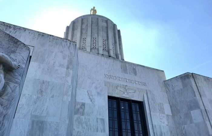 Oregon State Capitol.jpg